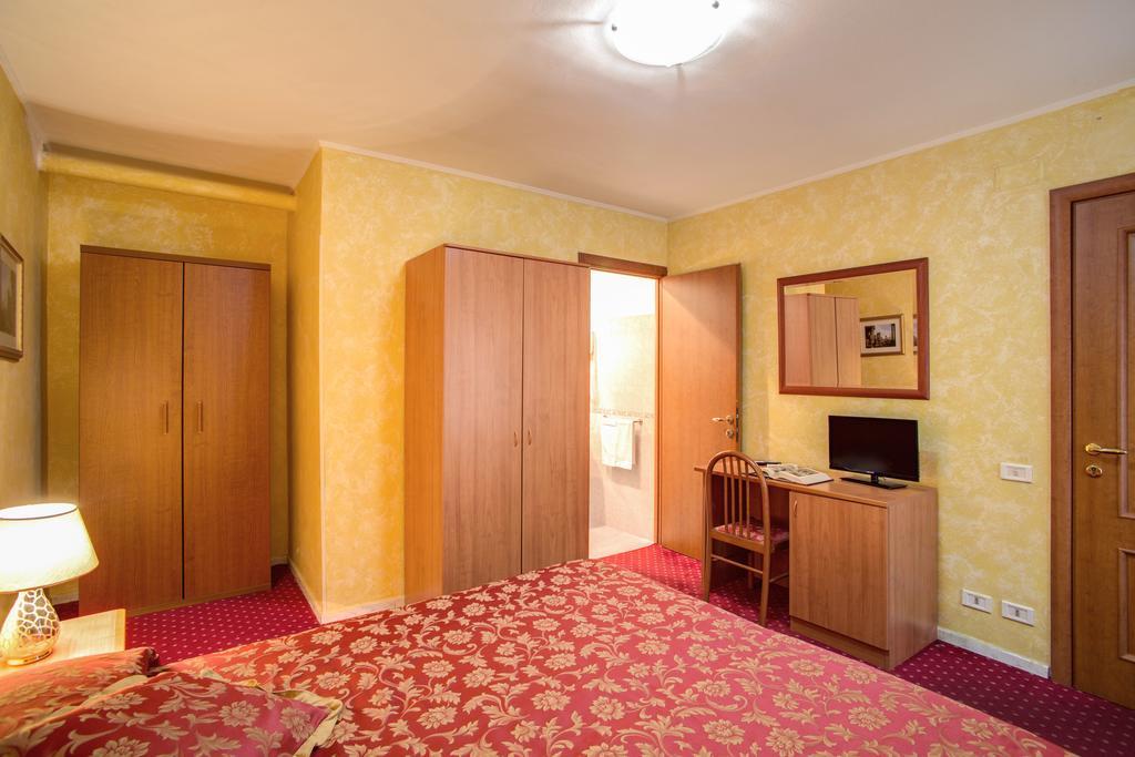 Monti Guest House - Affittacamere Rom Zimmer foto